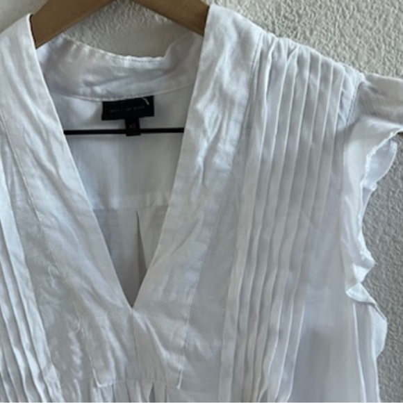 Who What Wear White Pleated Front Top Tank Shirt Blouse XS - Picture 3 of 5
